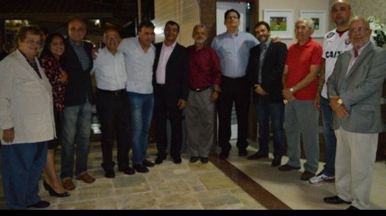 Imagem Conselheiros recebem homenagem em evento no Vitória 