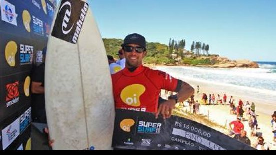Imagem Baiano conquista o título &#8203;&#8203;do SuperSurf de Florianópolis