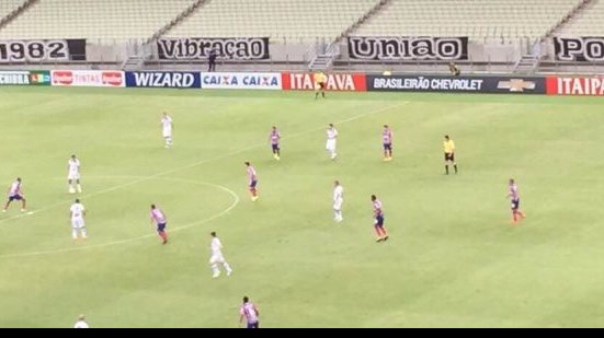 Imagem Ávine marca contra, Bahia vira, mas cede empate ao Ceará