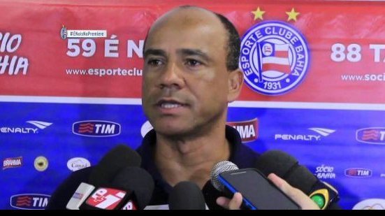 Imagem Soares faz mistério na escalação do Bahia e destaca importâcia de triunfo