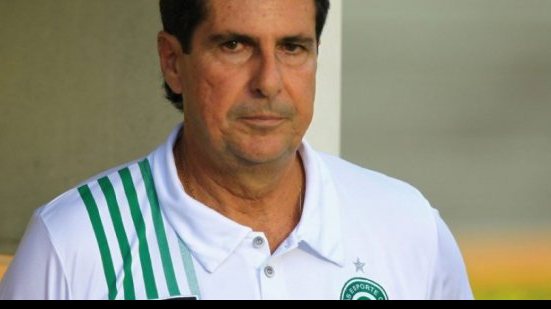Imagem Goiás surpreende e contrata treinador de 60 anos que estava há dois anos parado
