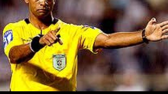 Imagem Vitória x Paysandu: árbitro FIFA comanda confronto decisivo da Série B