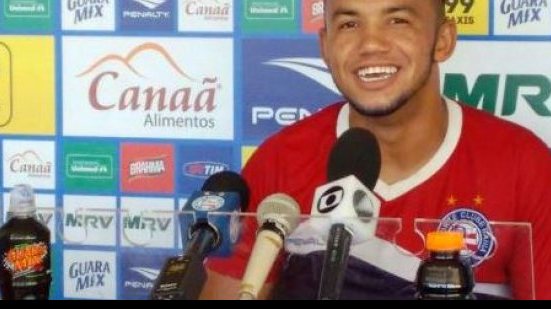 Imagem Sem Cicinho, Sérgio Soares pode escalar Railan como titular após sete meses