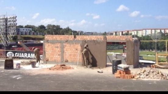 Imagem Vitória troca placar eletrônico do Barradão e anuncia obras no estádio