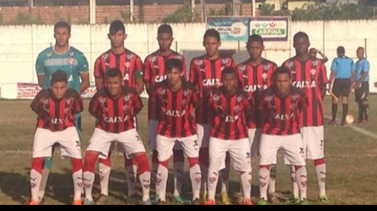 Imagem Vitória vence Salvador e decide vaga na final da Copa Carpina neste sábado