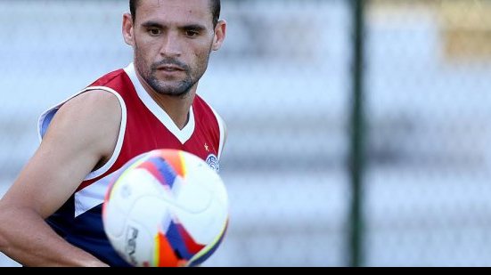 Imagem Após estrear, volante do Bahia está ansioso por clássico e convoca torcida