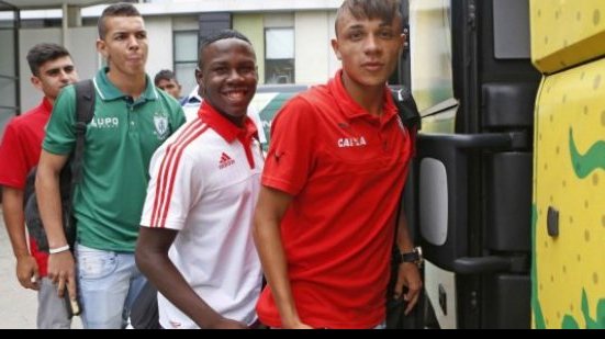 Imagem Dupla do Vitória se apresenta à seleção brasileira sub-17 para o Mundial