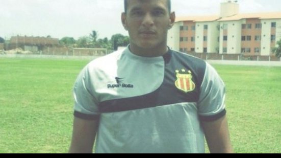 Imagem Goleiro do Vitória da Conquista é emprestado ao Sampaio Corrêa