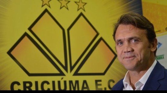 Imagem Ídolo do Vitória e ex-dirigentes do Leão são demitidos do Criciúma