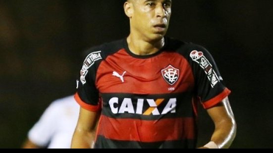 Imagem De volta ao Barradão, Jorge Wagner pede que torcida do Vitória continue apoiando