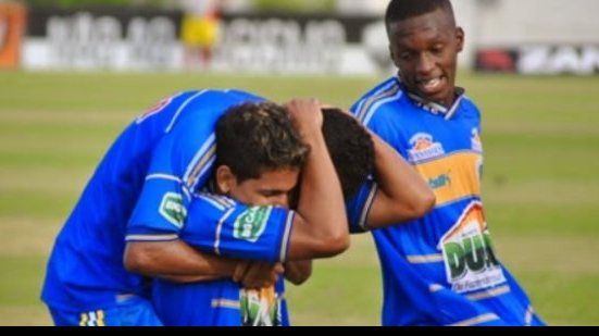 Imagem Jacobina contrata ex-jogadores da dupla BAVI visando Copa Governador