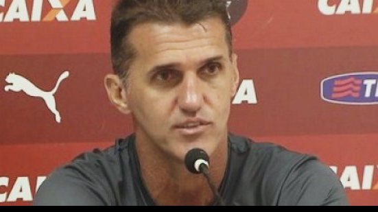 Imagem Mancini reafirma busca pelo título e pede maturidade ao Vitória na reta final