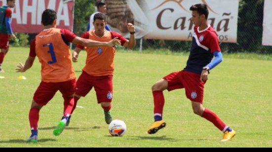 Imagem Elenco do Bahia faz trabalho técnico no Fazendão
