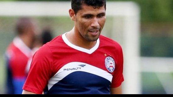 Imagem Lateral é afastado e não veste mais a camisa do Bahia