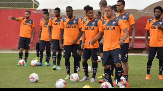 Imagem Com presença de Pedro Ken, Vitória faz coletivo e Mancini testa titulares