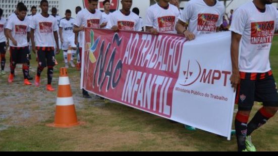 Imagem Diante do Paraná, Vitória vai usar faixa e camisa em apoio à campanha do MPT