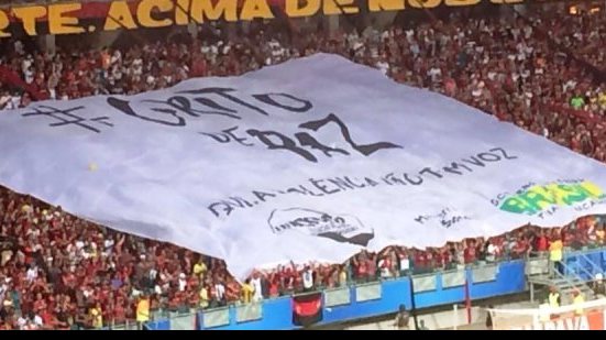 Imagem Mesmo suspensa, organizada do Vitória divulga campanha por paz nos estádios