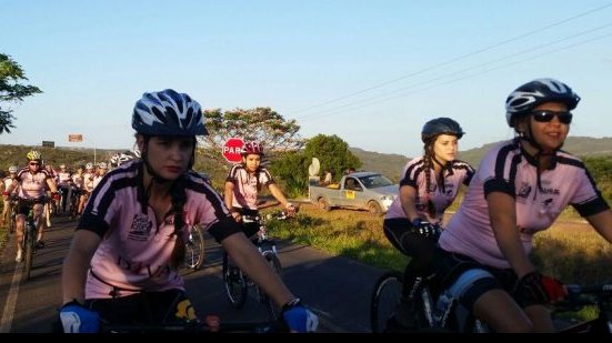 Imagem Passeio ciclístico para mulheres movimenta Outubro Rosa em Mucugê