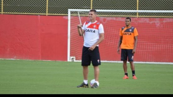 Imagem Vitória inicia preparação para enfrentar o CRB