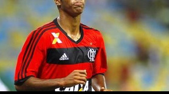 Imagem Flamengo vai dispensar Gabriel e dois ex-jogadores do Vitória, diz jornal