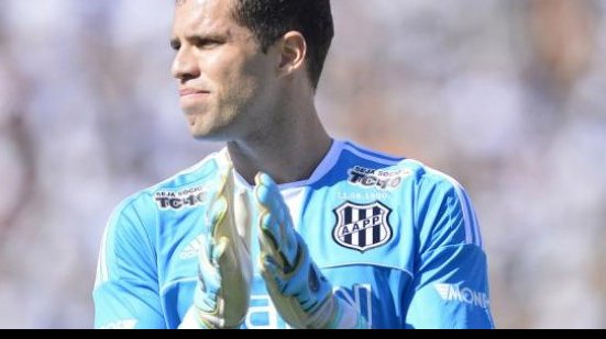 Imagem Lomba revela desejo de permanecer na Ponte Preta: tenho vontade de ficar