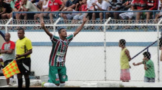 Imagem Após seis meses afastado dos gramados, ex-Bahia deve reestrear no Flu de Feira 