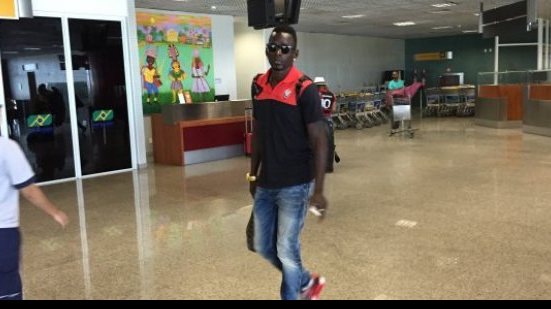 Imagem Elenco do Vitória já está em Maceió para duelo com o CRB; veja relacionados