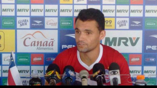 Imagem Paulinho Dias espera efeito suspensivo para Kieza, mas evita lamentações