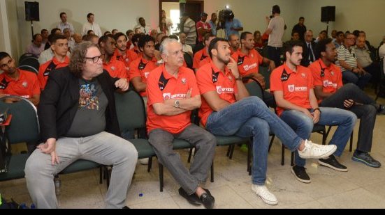 Imagem Elenco do Vitória na NBB é apresentado e diretor de esportes exalta clube