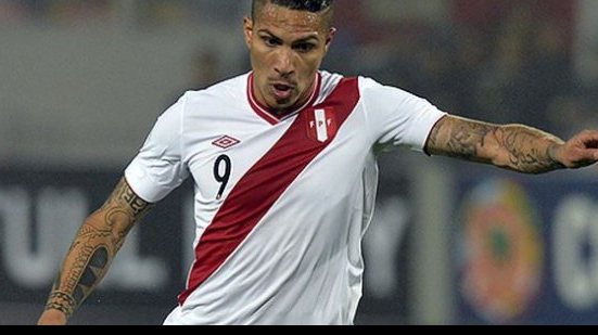 Imagem Treinador do Peru convoca Guerrero para duelo com o Brasil na Arena Fonte Nova