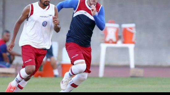 Imagem Em preparação para pegar o Botafogo, Bahia faz coletivo em Pituaçu