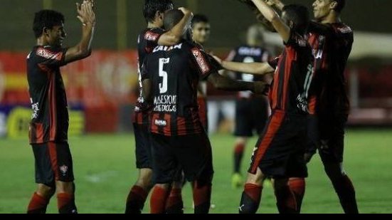 Imagem Contra o Náutico, Vitória tenta atingir marca de 10 jogos invictos na Série B