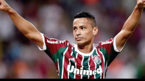 Imagem Cruzeiro mira contratação de meia revelado no Bahia