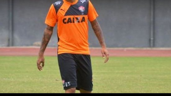 Imagem Vander pede apoio da torcida e avisa: Vitória é a melhor equipe da Série B
