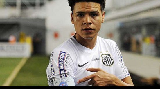 Imagem Técnico do Santos diz que renovação de ex-Bahia é a maior contratação para 2016