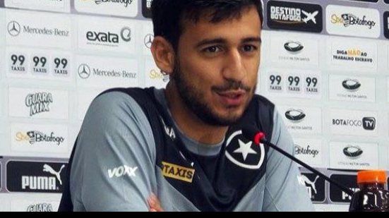 Imagem Meia do Botafogo revela que gol mais importante da carreira foi marcado no Bahia