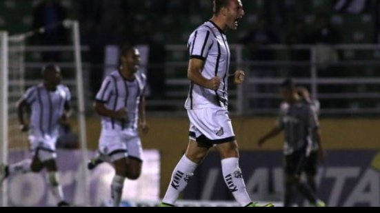 Imagem Bragantino vence o Mogi e tira o Bahia do G-4