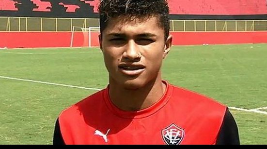 Imagem Além de Escudero, meia também não encara o Macaé; veja relacionados