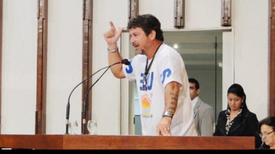 Imagem Na Sombra do Poder: deputado Manassés e o "milagre da bola"