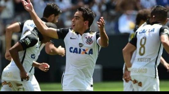 Imagem  Corinthians vence o Coritiba e pode ser campeão neste domingo