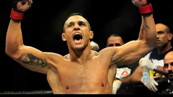 Imagem Vítor Belfort atropela Dan Henderson e volta a sonhar com título no UFC