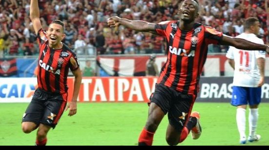 Imagem Kanu recebe terceiro cartão amarelo e desfalca o Vitória contra América-MG