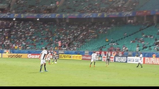 Imagem Bahia empata com rebaixado ABC e se complica na Série B