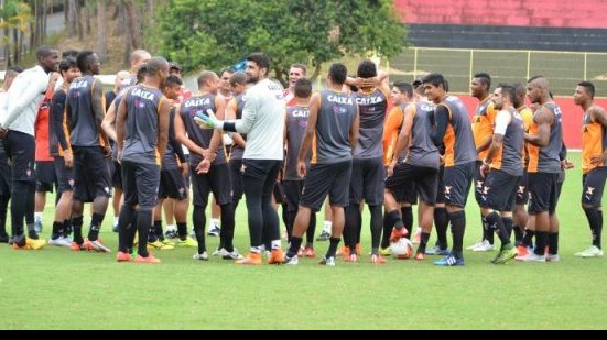 Imagem Vitória se reapresenta na segunda-feira de olho em jogo contra o Luverdense