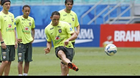 Imagem Brasil treina na Arena Fonte Nova visando jogo contra o Peru