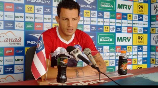 Imagem Zagueiro diz que Bahia quer fazer grande jogo contra o Náutico: vale dignidade