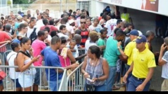 Imagem Confusão marca venda de ingressos na Arena nesta manhã de sábado (21)