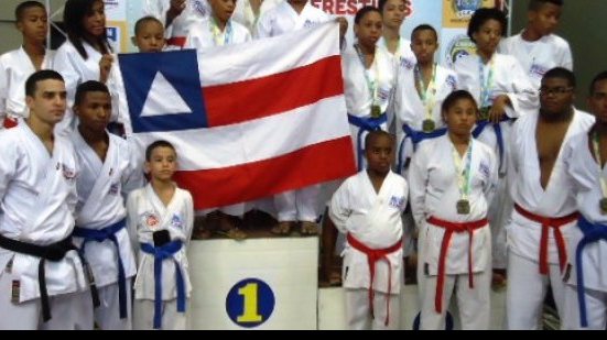 Imagem Karatecas baianos conquistam medalhas em campeonato nacional