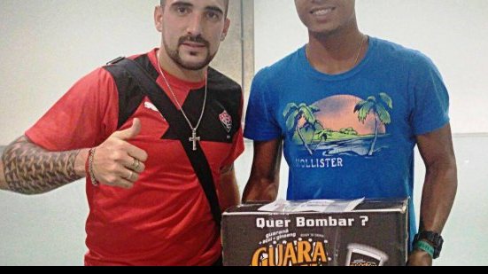 Imagem Autor de golaço na Fonte Nova, Escudero é eleito Craque Guaramix