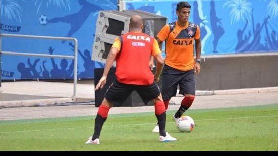 Imagem Vander ressalta aprendizado no Vitória após eliminações no início do ano